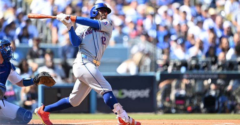 Lindor inauguró la pizarra en la primera entrada