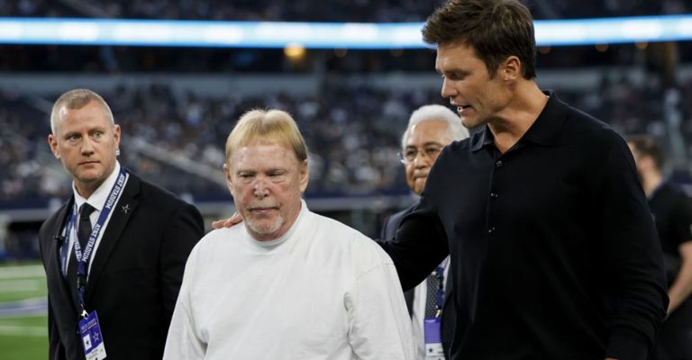 Brady y Mark Davis ahora son socios