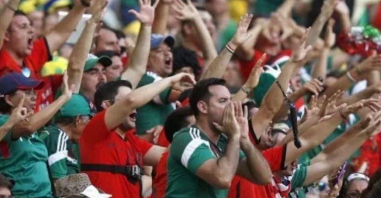 El grito se ha vuelto común en los estadios de futbol en México 
