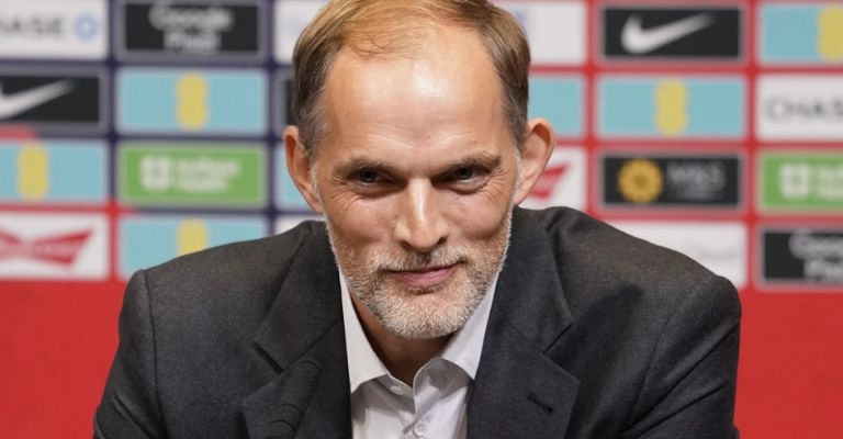 Tuchel domina el idioma inglés, una ventaja para él