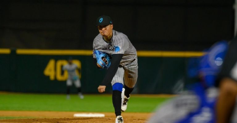 Vázquez brilló en la victoria de Yaquis