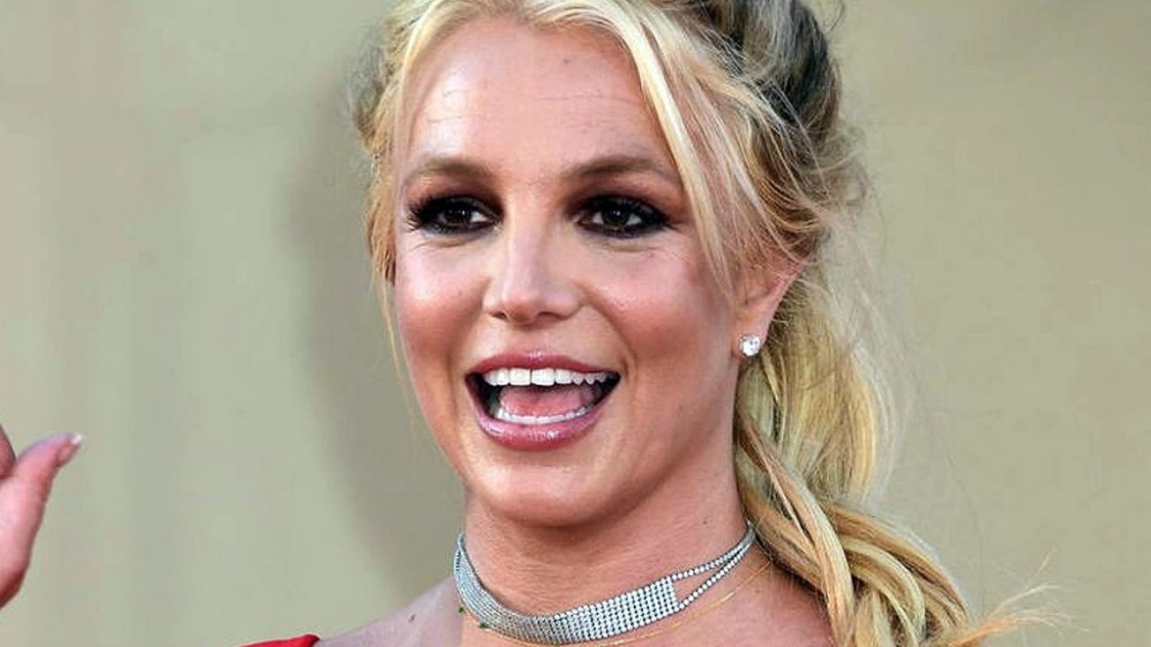 Britney Spears se emociona por pasar la Navidad con su hijo