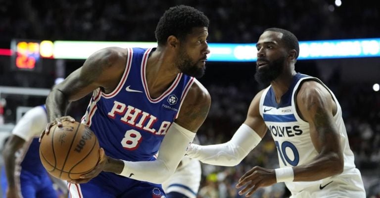 George tendrá que esperar para su debut