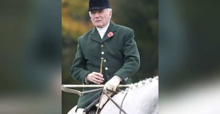 Rey Carlos III sufre dolorosa muerte por asfixia y revelan los detalles