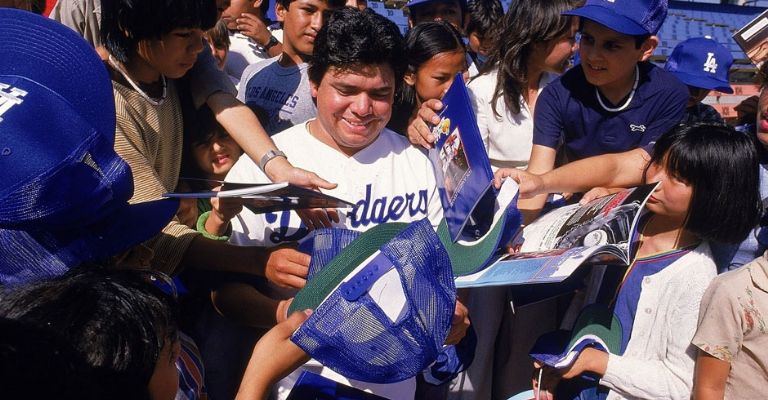 Fernando fue un gran ídolo de las aficionados angelinos