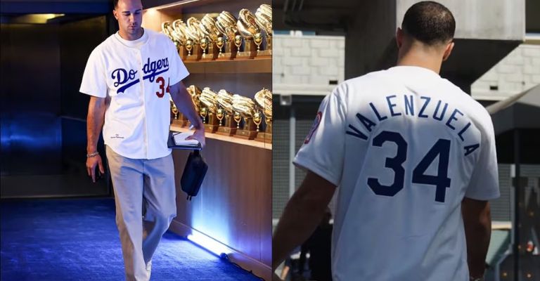 El abridor de Dodgers, Flaherty, llegó vistiendo una camiseta de Valenzuela