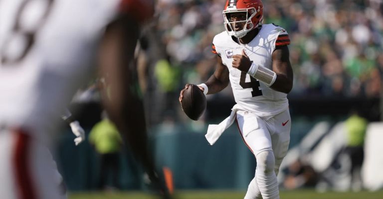 El mariscal de campo espera regresar la próxima campaña