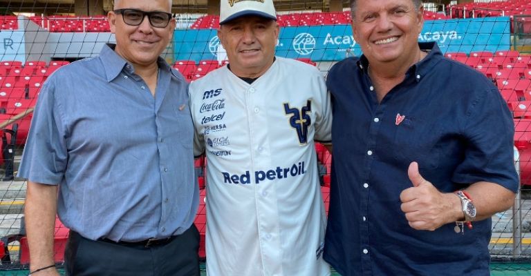 Venados despide a Rivera