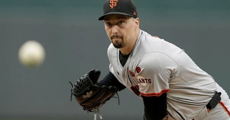 El zurdo decidió salirse de su contrato con los Giants