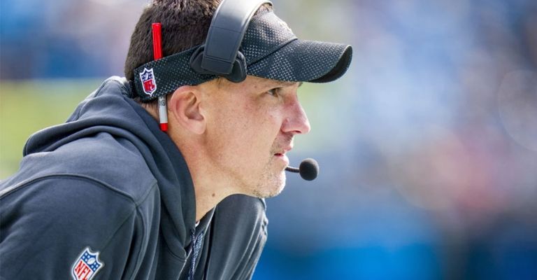 Allen no pudo enderezar el barco y se va del equipo