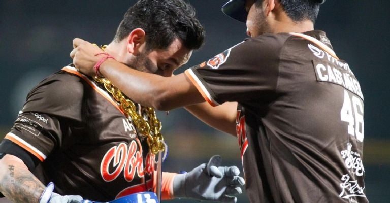 Gamboa pega cuadrangular en victoria de Yaquis contra Mayos
