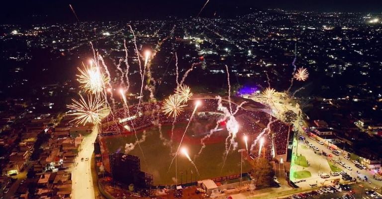Se inaugura estadio en Tepic en juego de México