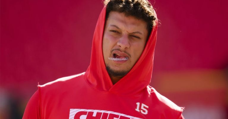 Mahomes se dijo frustrado por el incidente