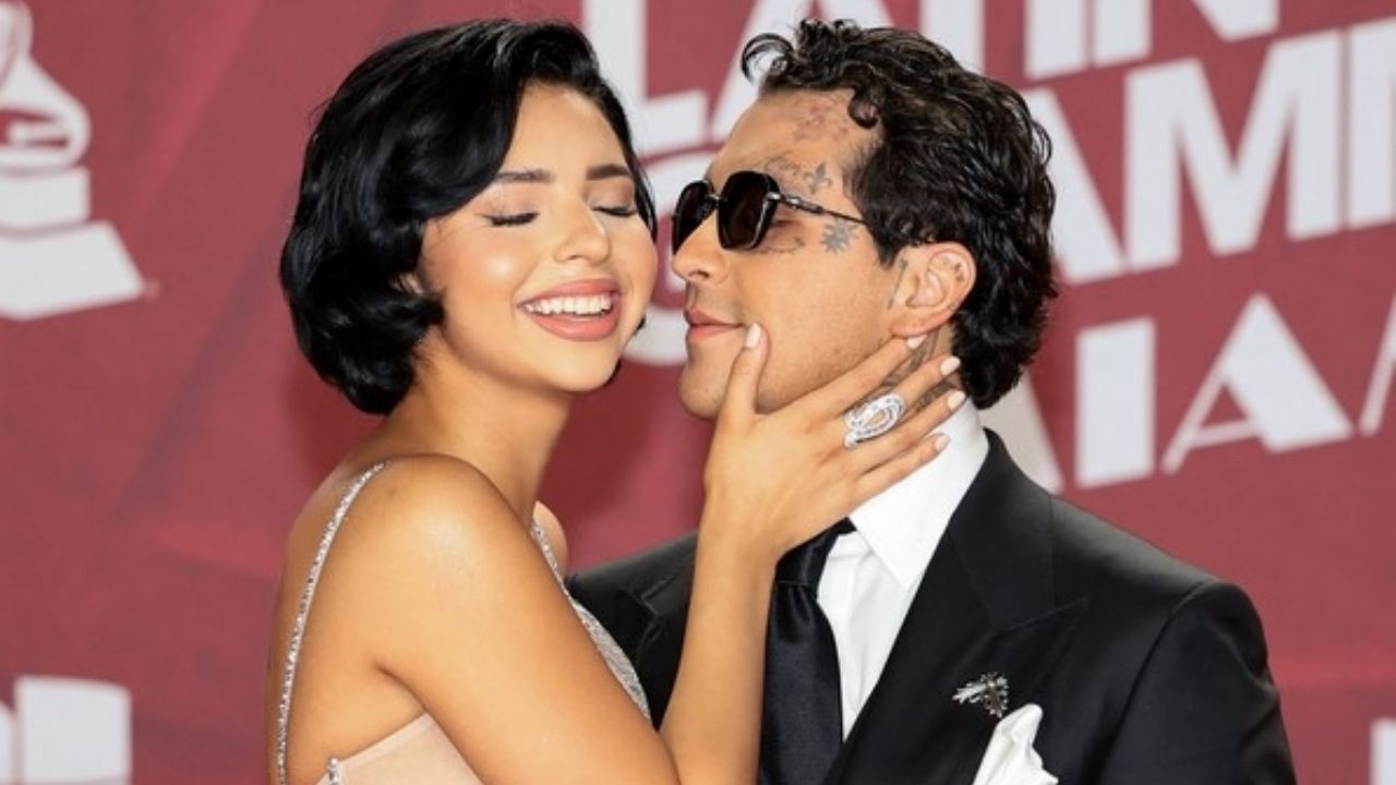 Ángela Aguilar le arma berrinche a Nodal en los Latin Grammy