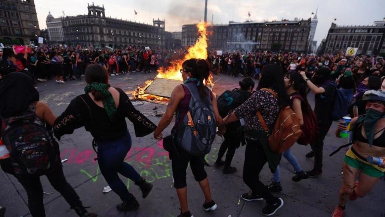 Tráfico en CDMX: Se espera caos por marchas y bloqueos este 16 de noviembre en la capital