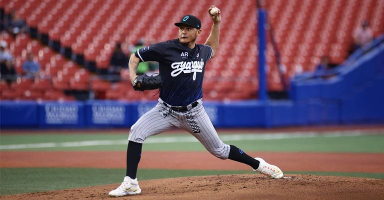 Orlando Lara inició por los Yaquis