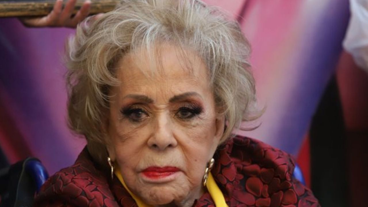 ¿Luto en Televisa? Hija de Silvia Pinal confirma trágica noticia y deja helados: “No estaba bien”