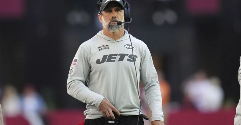 Ulbrich confirmó a su quarterback para este domingo