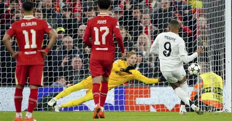 Al francés erró desde los once pasos