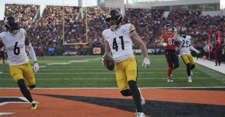 Payton Wilson también ha sido blanco del quarterback