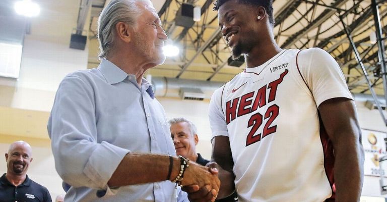 Riley acalla de una vez por todas los rumores