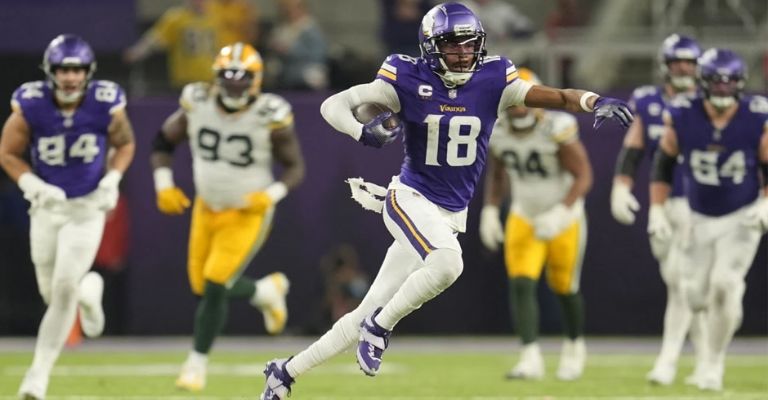 Jefferson tuvo 92 yardas por recepción