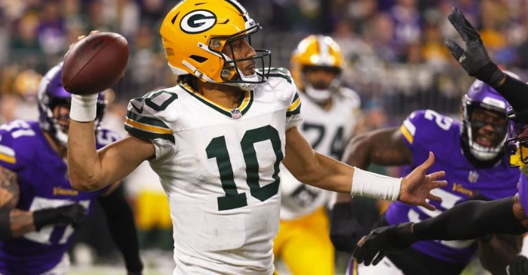 Love no pudo completar un intento de remontada