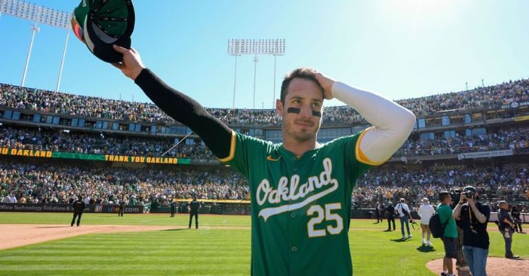 Rooker se ganó el acuerdo con sus actuaciones