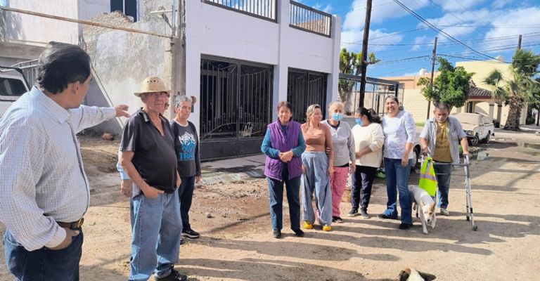 Vecinos de la colonia Villa Fontana se manifiestan por presencia de aguas negras