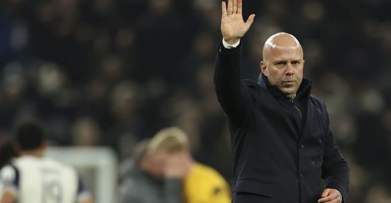 Arne Slot no estuvo muy de acuerdo con el resultado