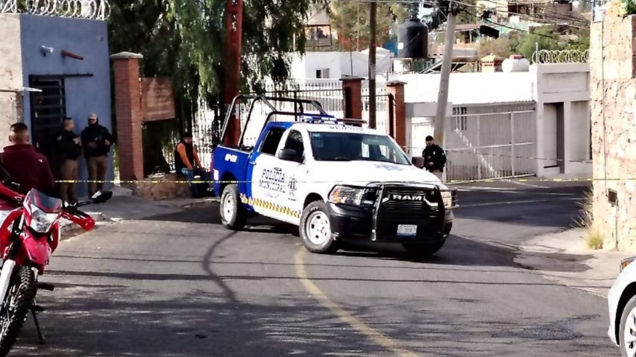 Pistoleros ultiman a comandante de Guanajuato; presidenta condena los hechos