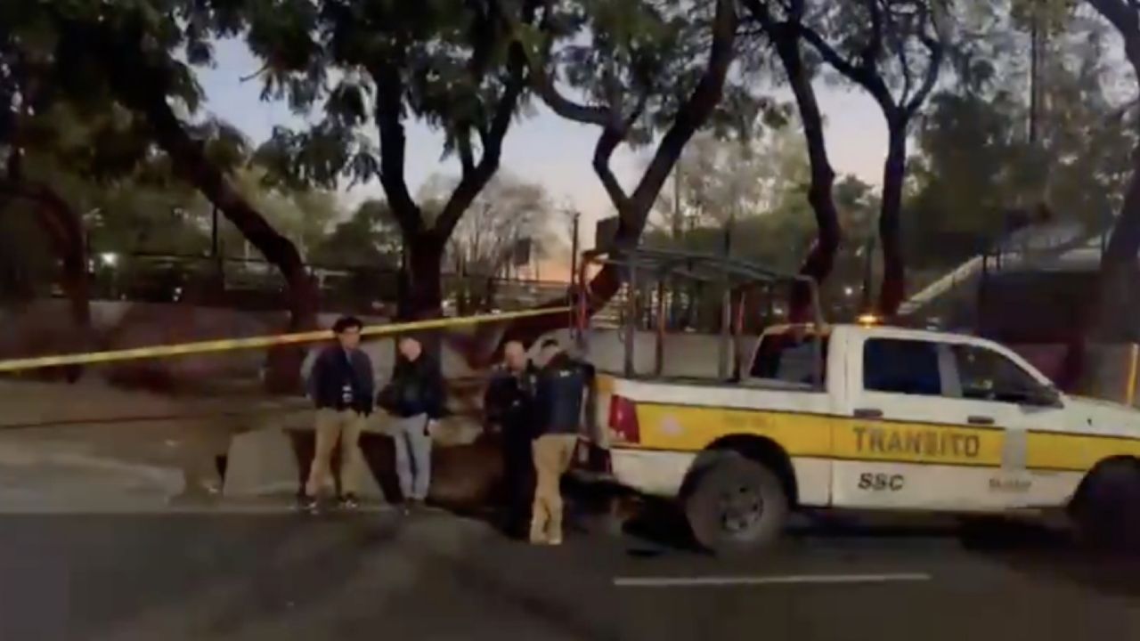 Hombre muere atropellado en Eje Central. Foto: Facebook