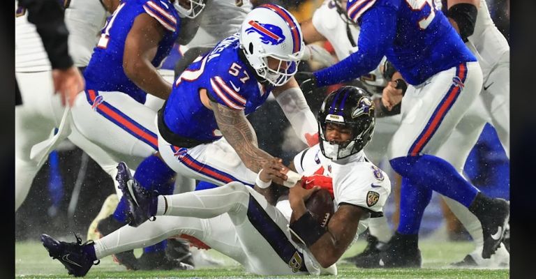 Lamar sufrió de más ante la defensa de los Bills