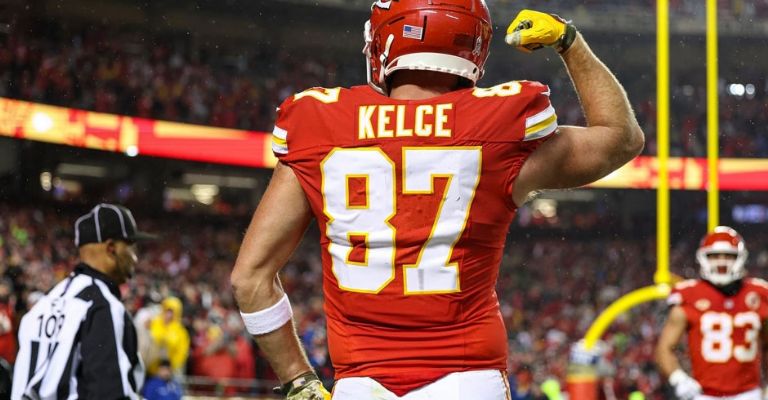 Kelce mostró su músculo ante los Texans