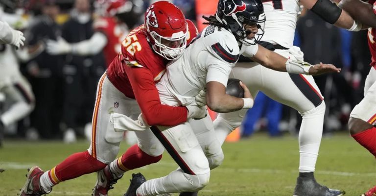 La defensa supo sacar a flote a Kansas sobre Houston