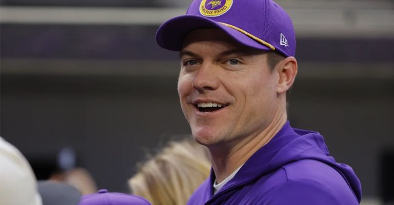 El entrenador lleva buena relación con sus jugadores