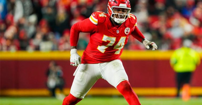 Jones disfruta del éxito de los Chiefs