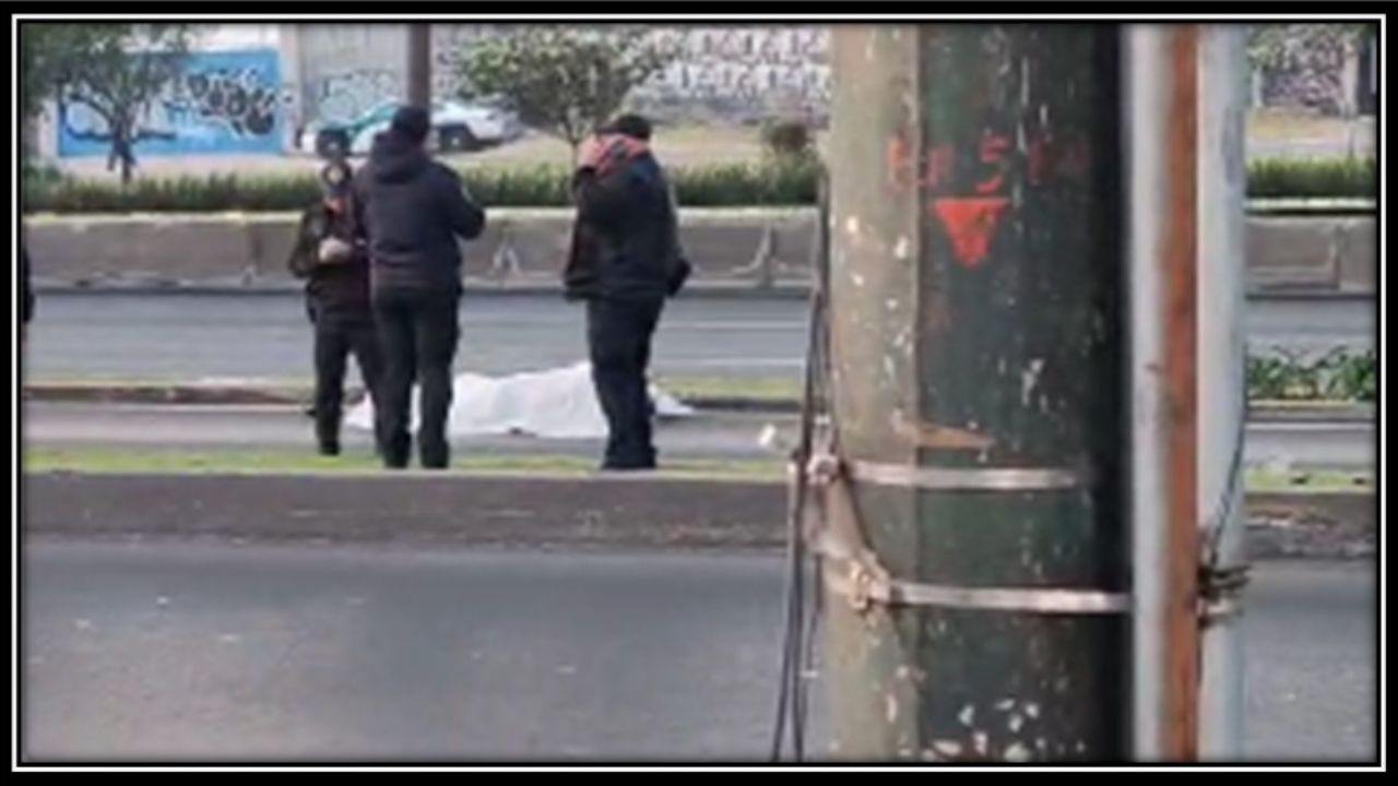 Fatídico accidente: Motociclista muere arrollado sobre Periférico Sur, en CDMX