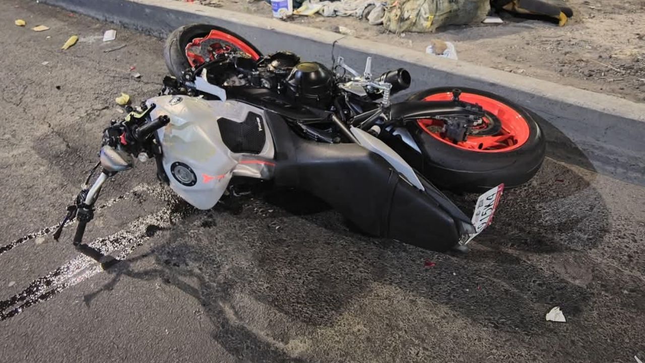Imágenes fuertes: Motociclista derrapa en Ermita y su acompañante muere al instante
