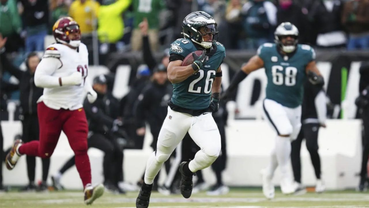 Hurts y Barkley anotan tres TD’s cada uno y las Águilas regresan al Super Bowl