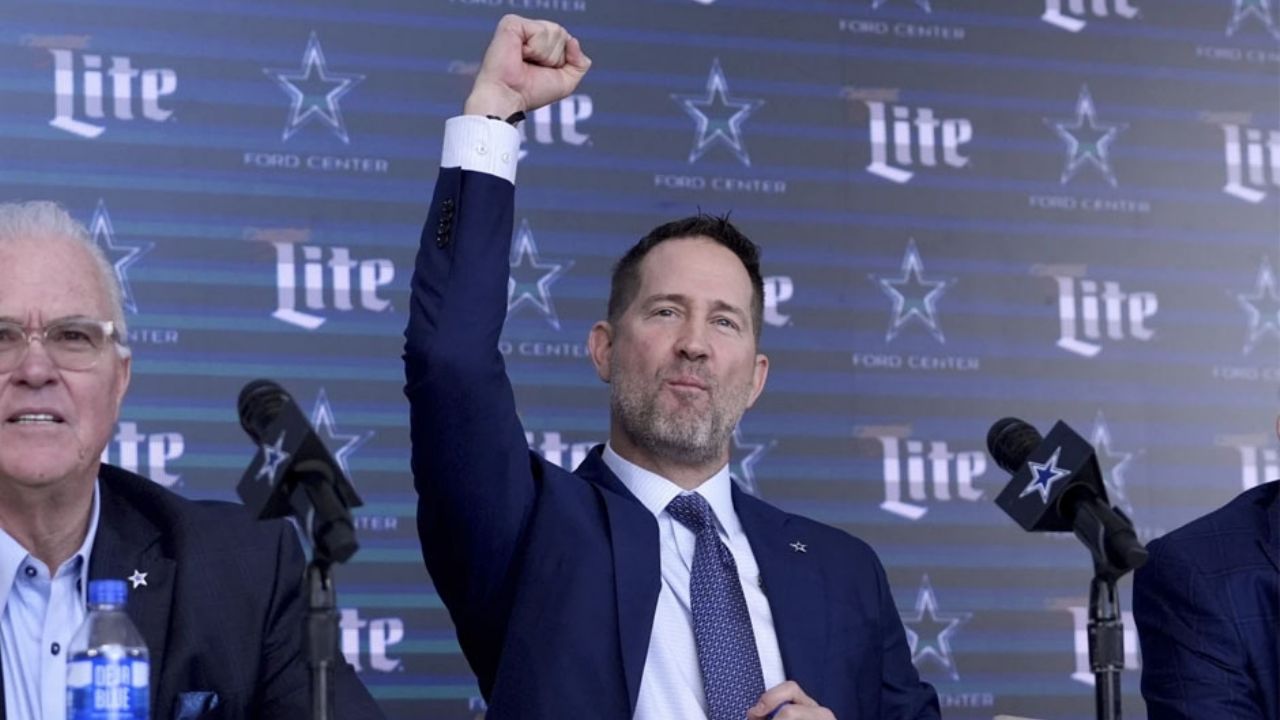 Brian Schottenheimer dice que está “listo” para entrenar a los Cowboys