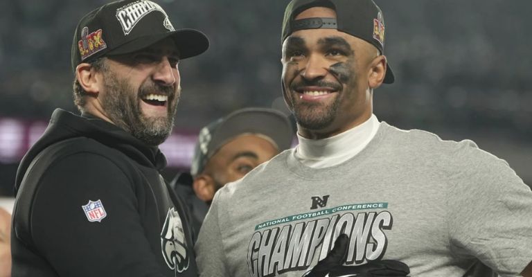 Siriani reconoce la labor de Hurts