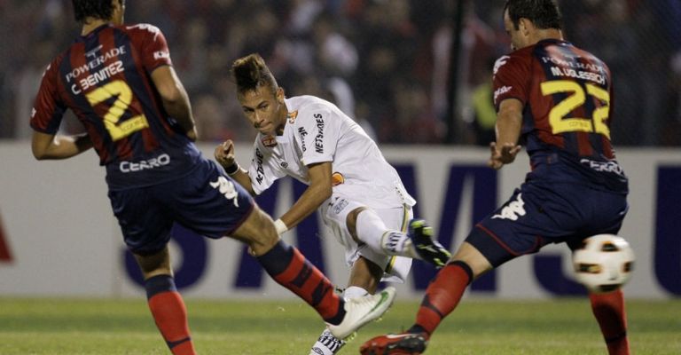 El atacante brilló en su paso con el Santos