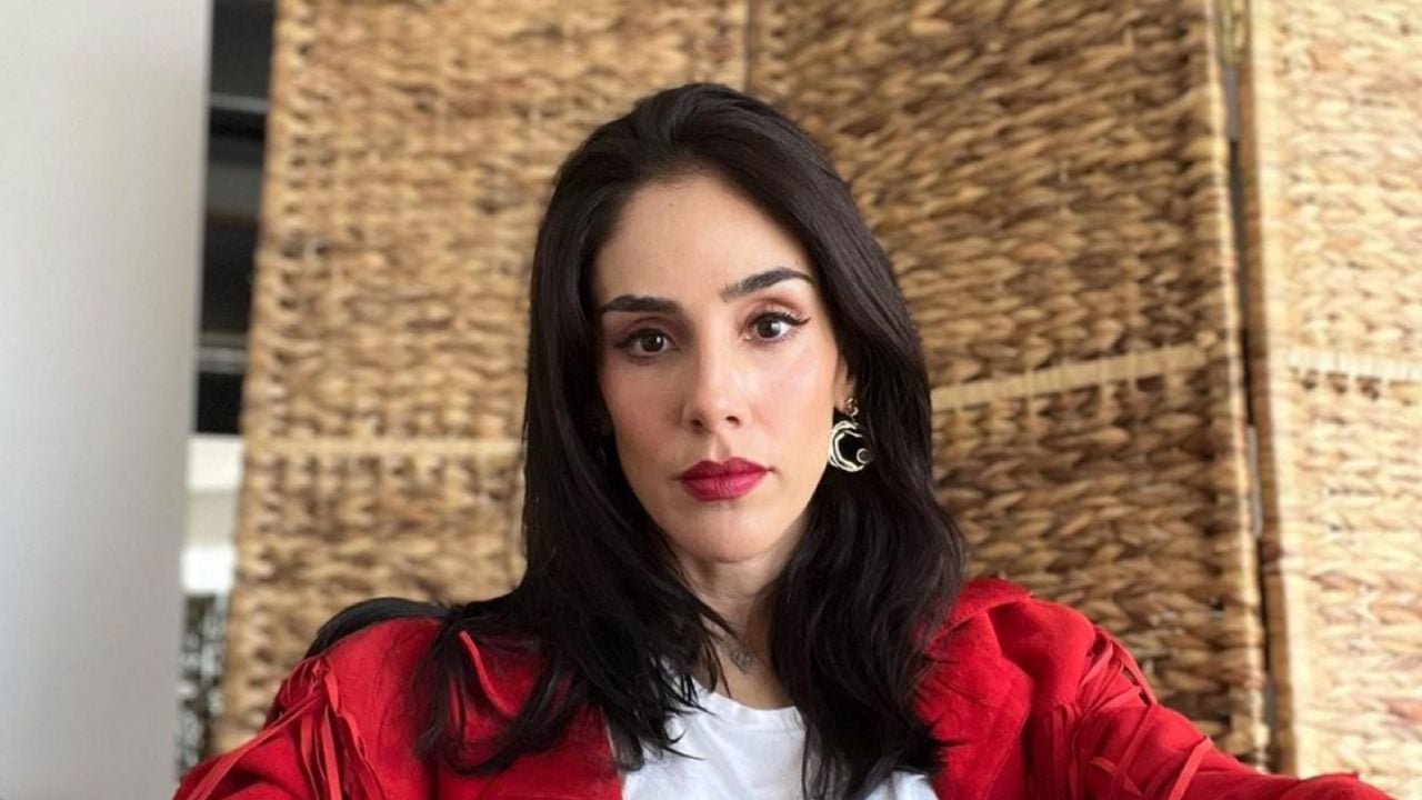 Sandra Echeverría se une a Eugenio Derbez y se suma a críticas contra la película ‘Emilia Pérez’