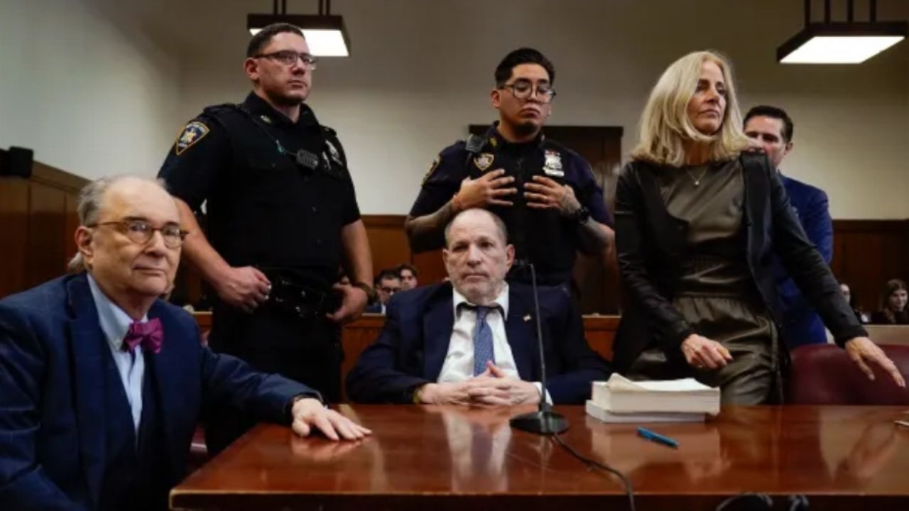 Juez anula caso de Harvey Weinstein en el que es acusado de violación en tercer grado