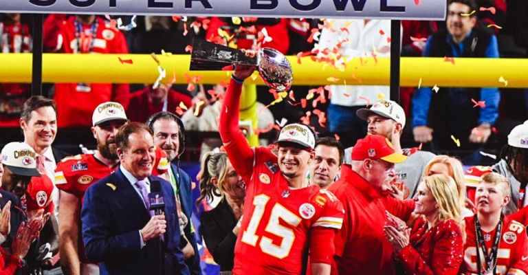 Los Chiefs buscan repetir como campeones