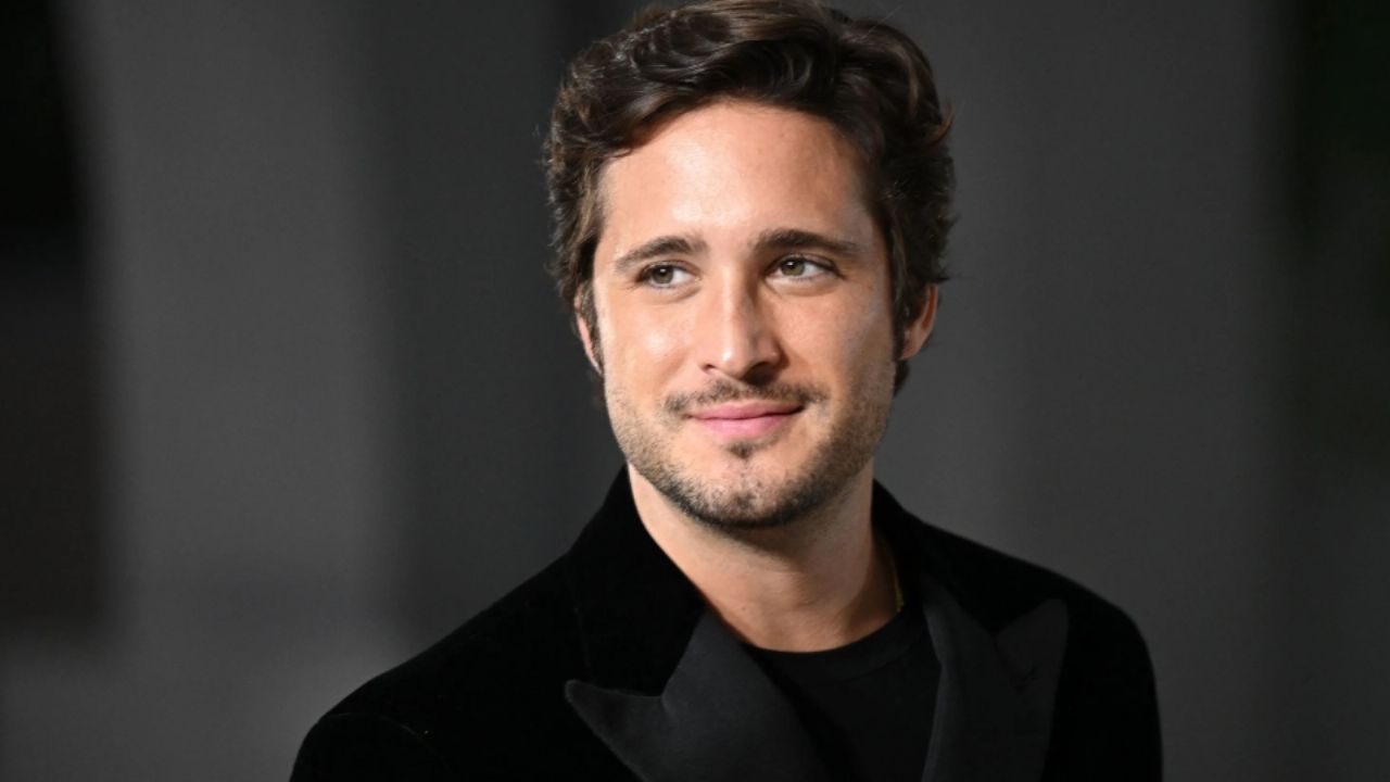 Diego Boneta desaparece de los TikToks Awards; afirman que se presentó ebrio y molesto