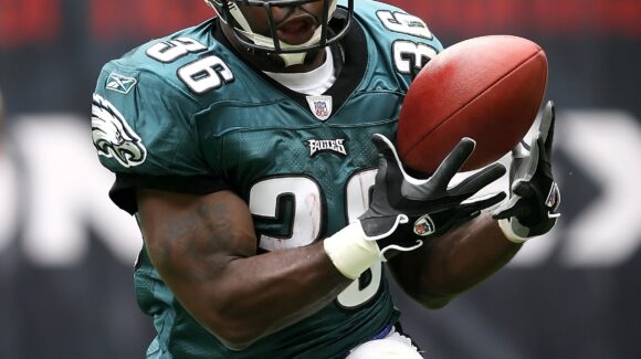 NFL: Los Eagles empacan a Green Bay y sacan boleto a la ronda divisional