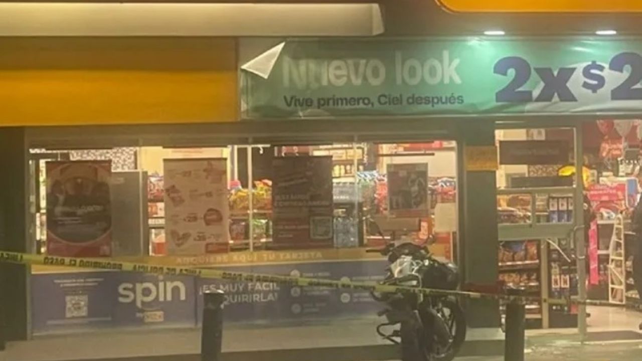 VIDEO: Policía balea a ladrones en tienda de Iztapalapa; hay un muerto confirmado