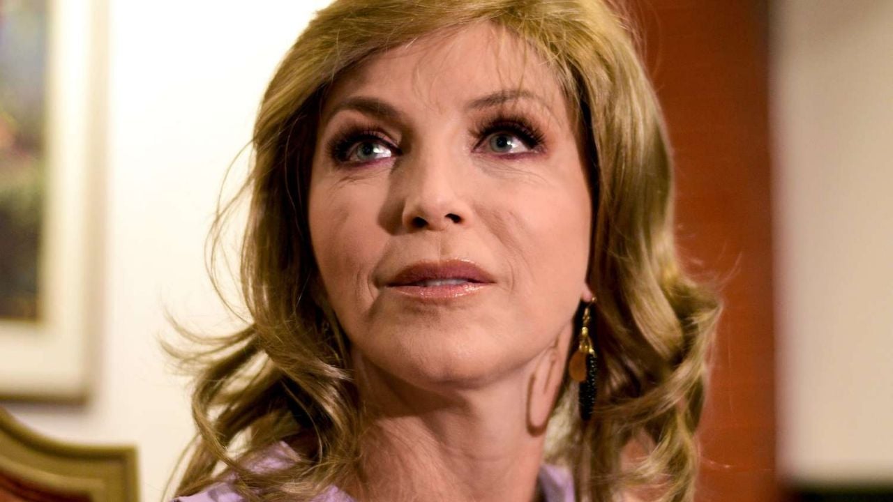 Laura Flores desata polémica por chiste sobre deportaciones en EU; la acusan de insensible